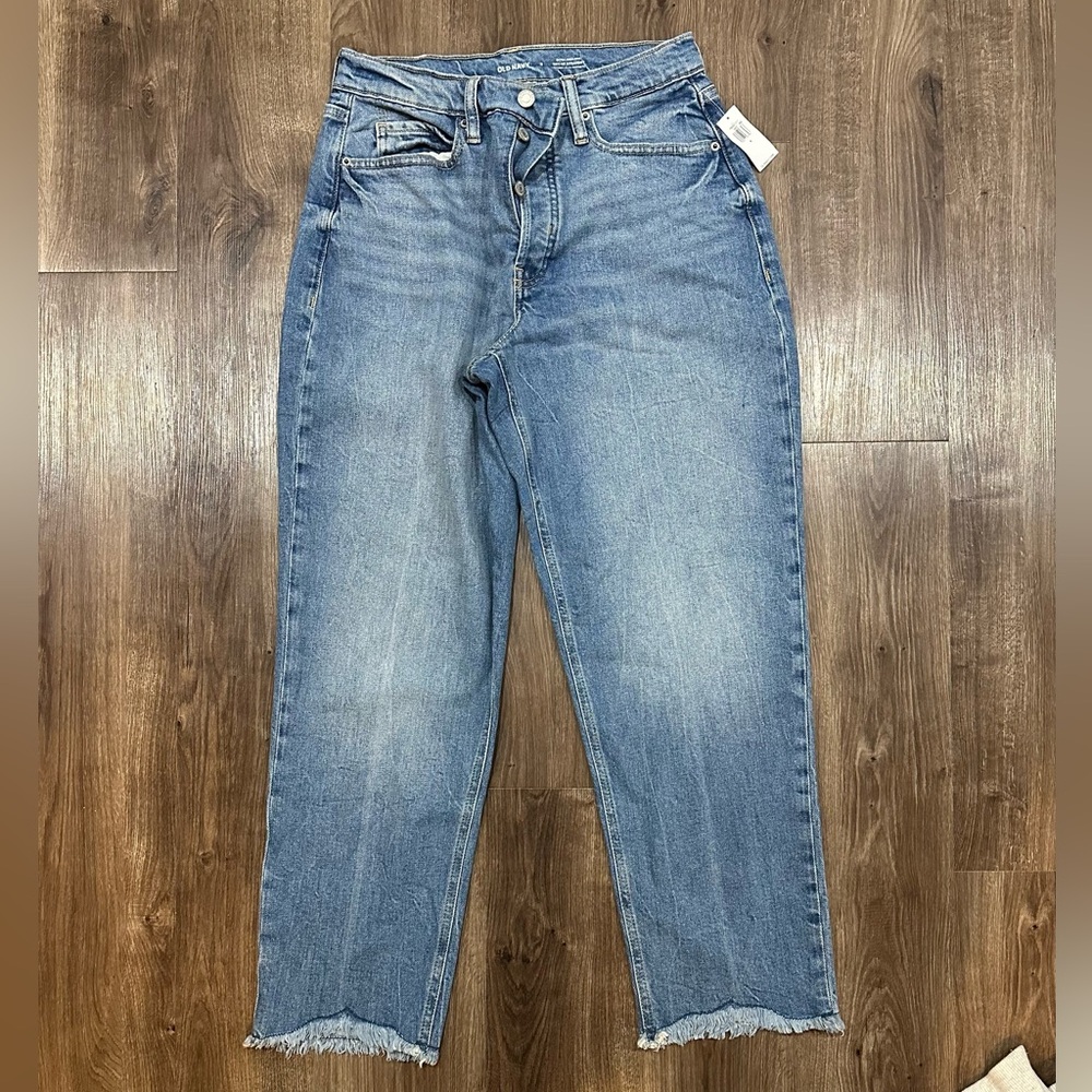 Old Navy Women’s Extra High-Rise Sky-Hi Secret-Slim Pockets Jeans - Size 8 - New